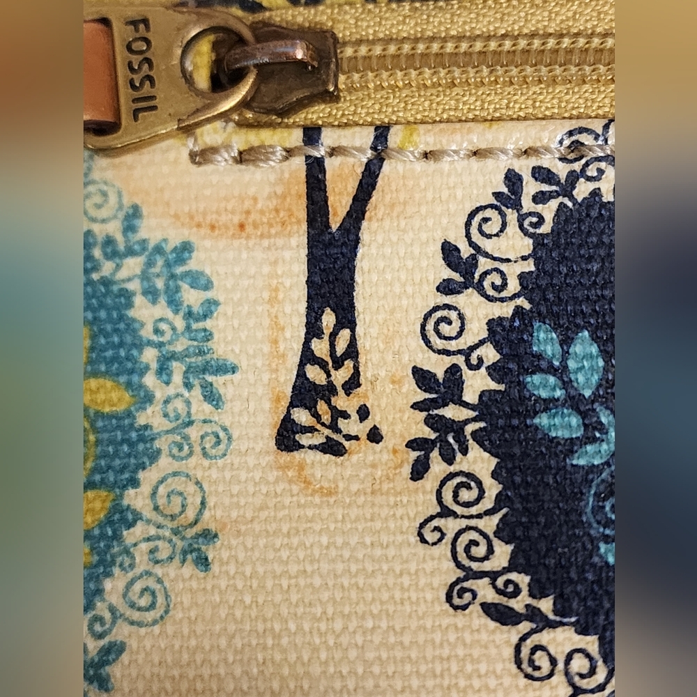 Fossil Key-Per Coated Canvas Zip Wallet Birds Trees - Picture 4 of 15